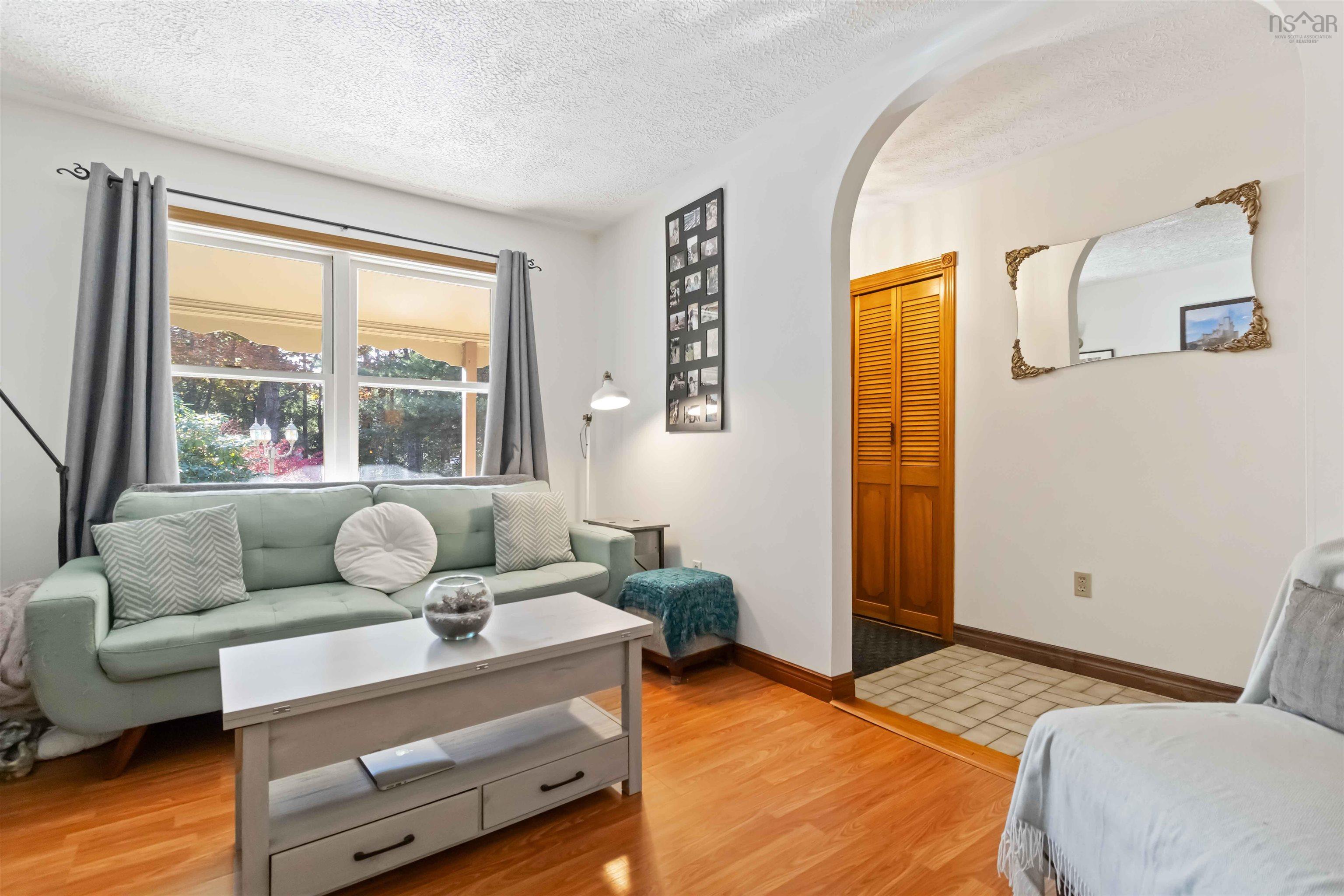 Thumbnail image for 562 Mineville Road MLS<sup>®</sup> 202527372