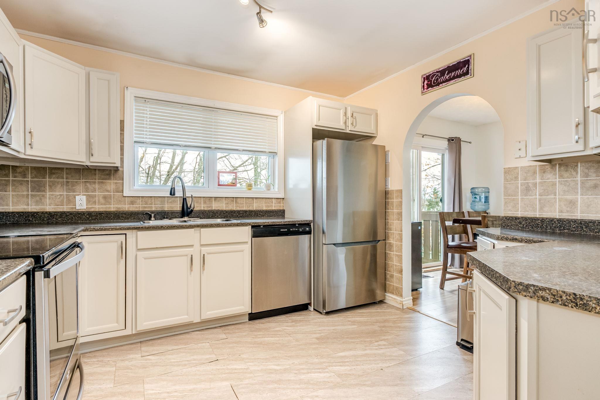 Thumbnail image for 21 Wamphray Crescent MLS<sup>®</sup> 202527384