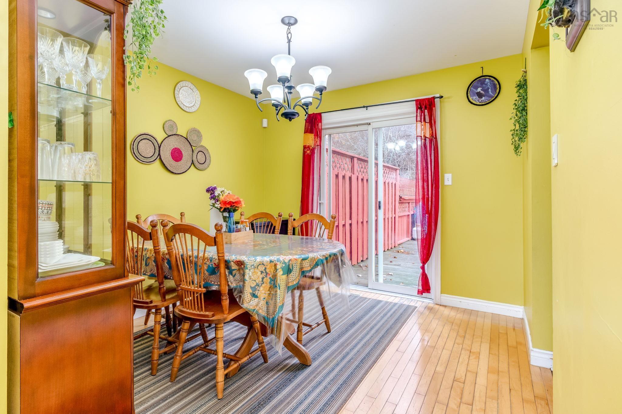 Thumbnail image for 20 Albany Terrace MLS<sup>®</sup> 202527407