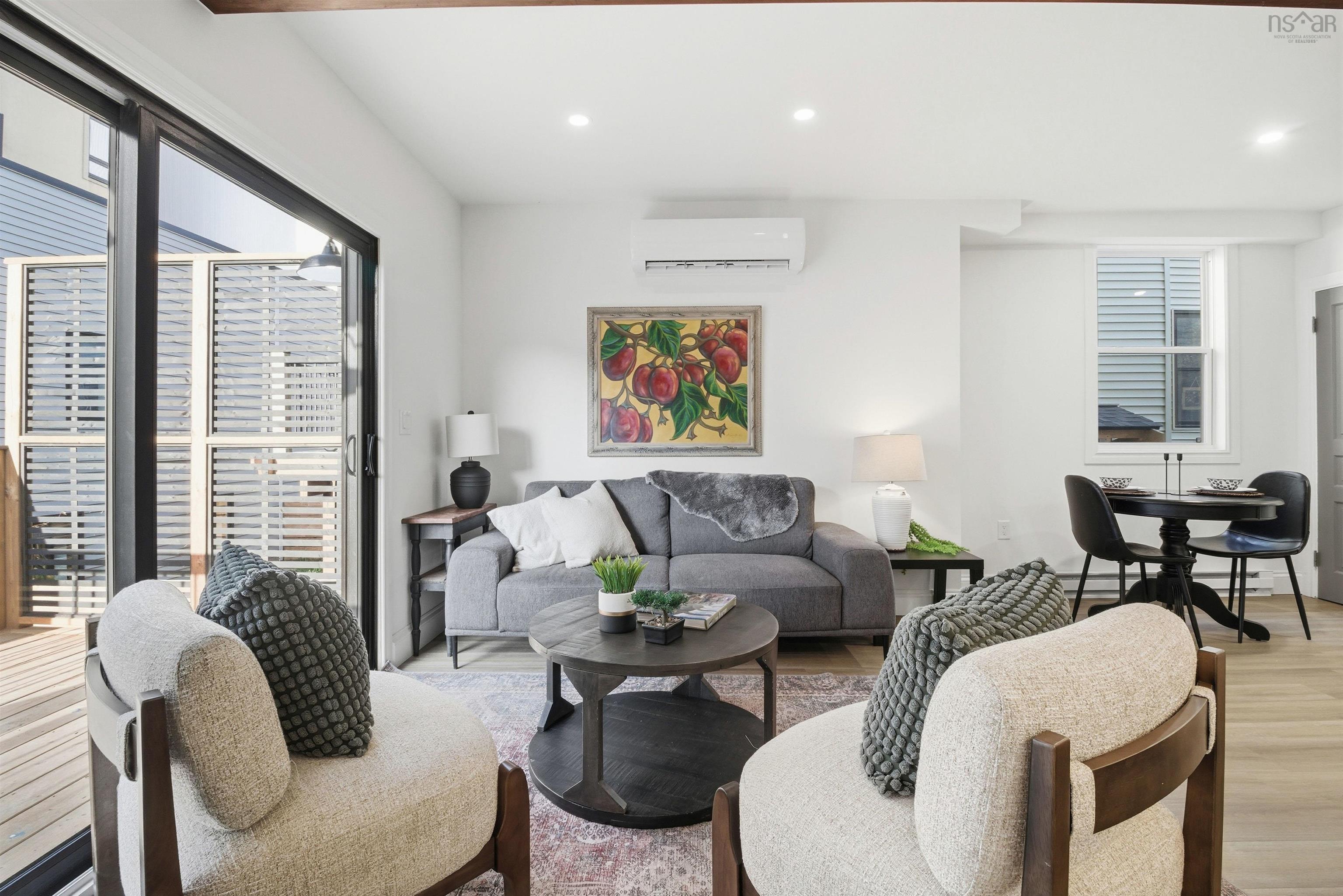 Thumbnail image for 5551 Sullivan Street MLS<sup>®</sup> 202527451