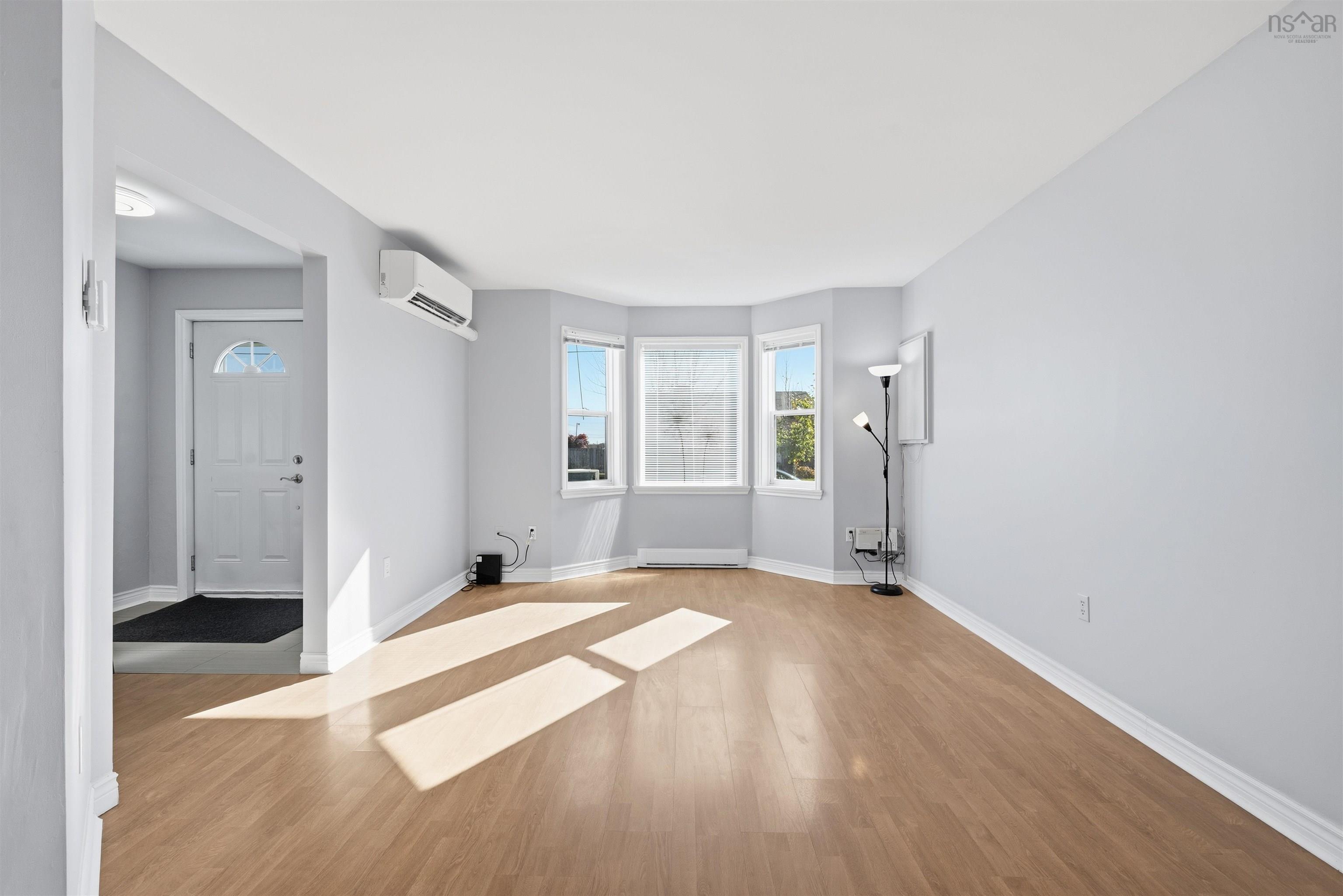 Thumbnail image for 2 Kohar Court MLS<sup>®</sup> 202527478